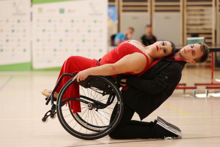 Paraplesalca Lara Nedeljkovic in Klemen Dremelj